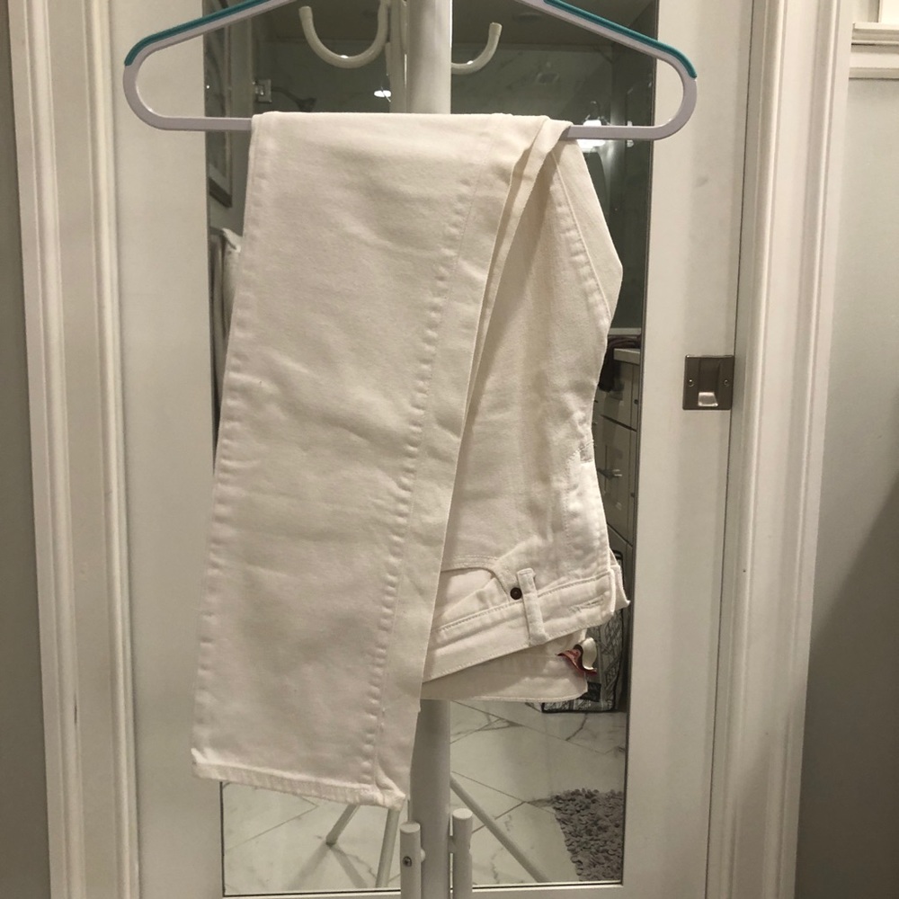 NWT Lucky Brand women’s white jeans